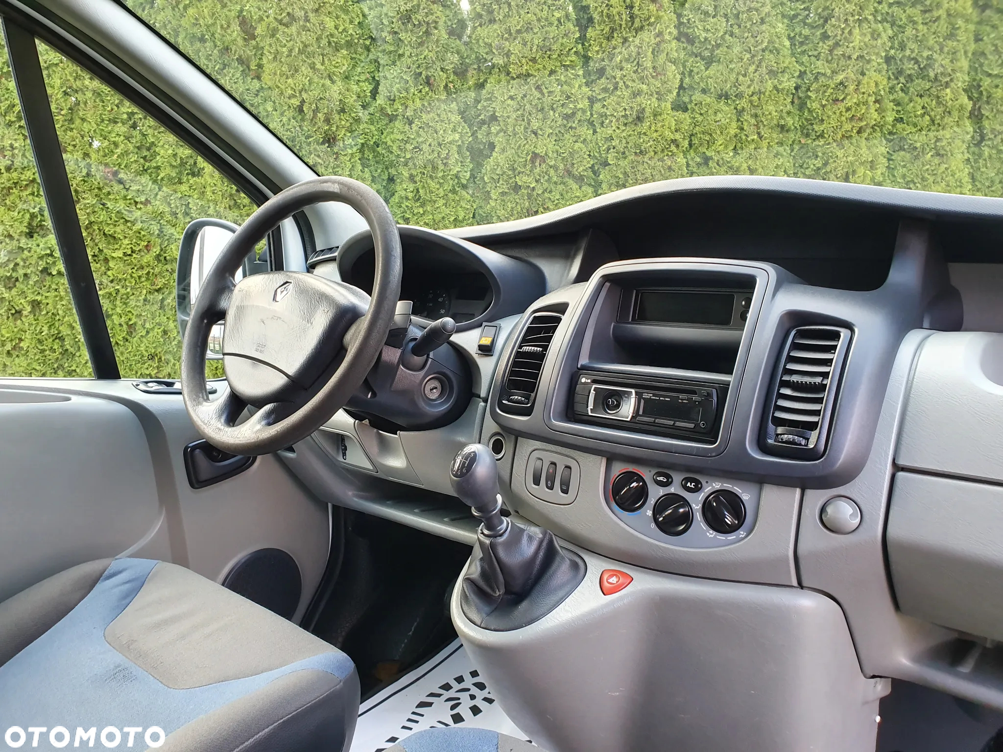Renault Trafic - 17