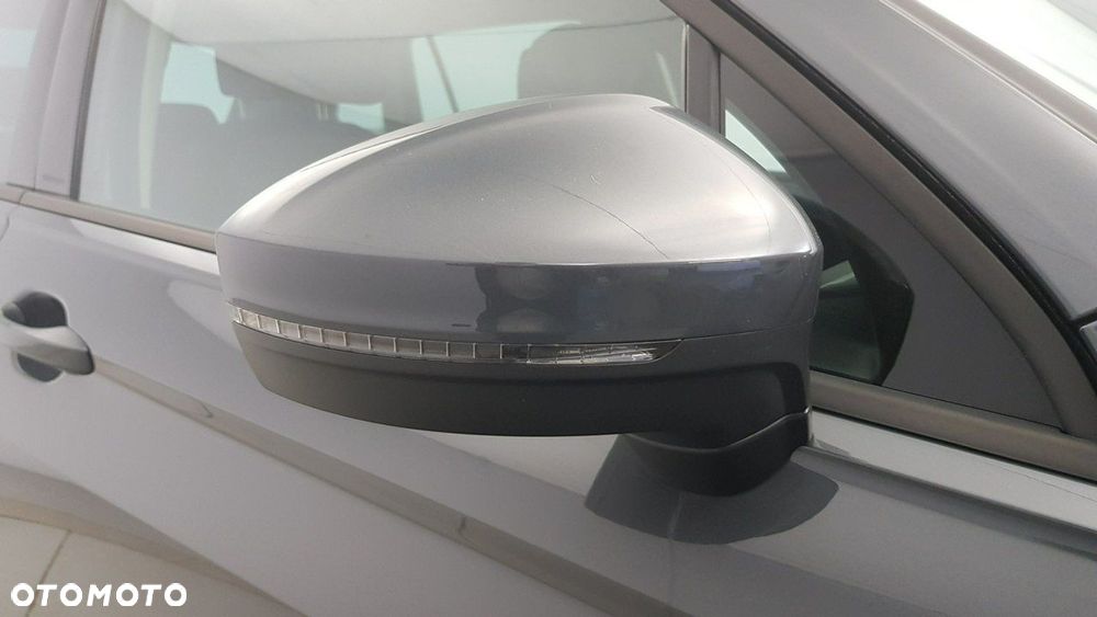 Volkswagen Tiguan - 13