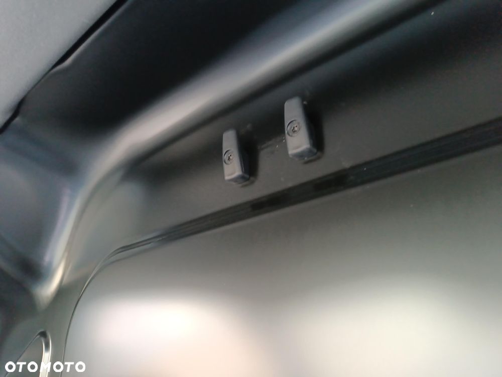 Ford Transit Courier - 22