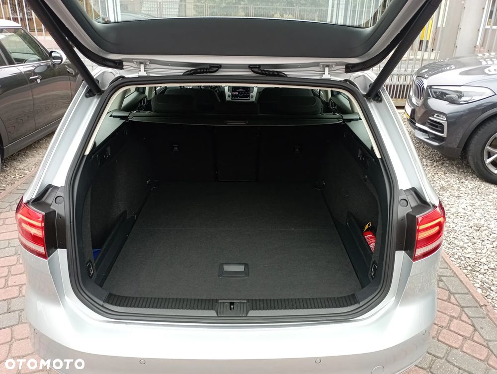 Volkswagen Passat Variant 2.0 TDI BMT SCR Trendline DSG7 - 28