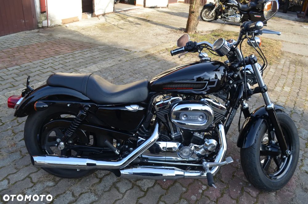 Harley-Davidson Inny - 35