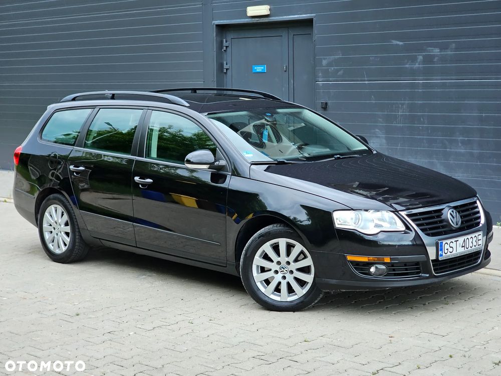 Volkswagen Passat 1.9 TDI DPF Sportline - 25