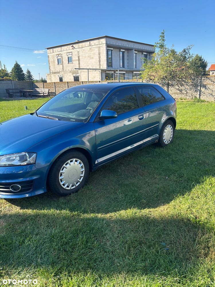 Audi A3 3-drzwiowe 2.0 FSI Ambiente - 5