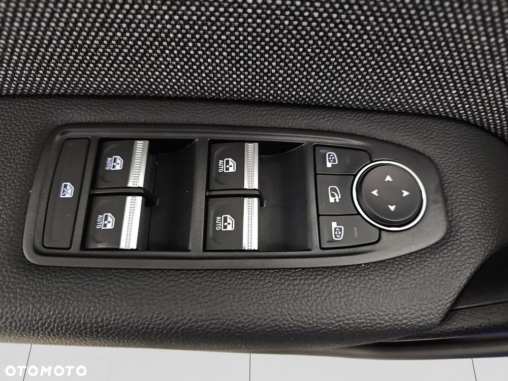 Renault Captur 1.3 TCe mHEV Techno EDC - 11