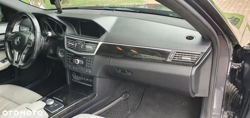 Mercedes-Benz Klasa E - 18