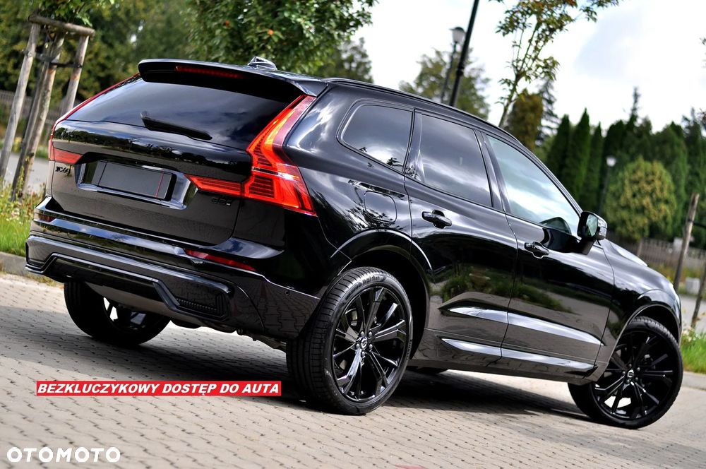 Volvo XC 60 B5 B AWD Ultra Black Edition - 4