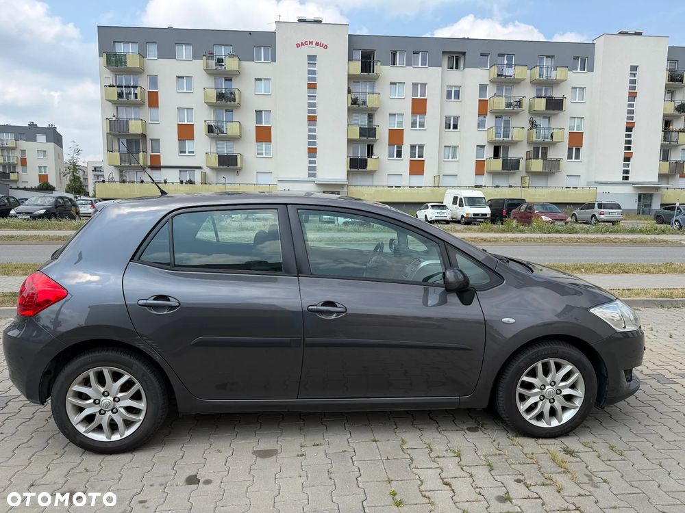 Toyota Auris - 3