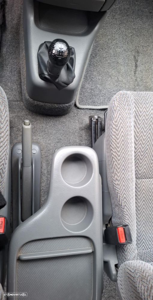 Honda CR-V 2.0 ES - 19