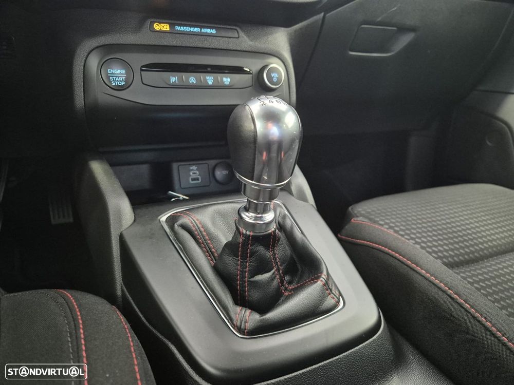 Ford Focus 1.0 EcoBoost MHEV ST-Line - 18