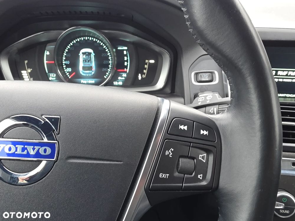 Volvo XC 60 D3 Geartronic Momentum - 26