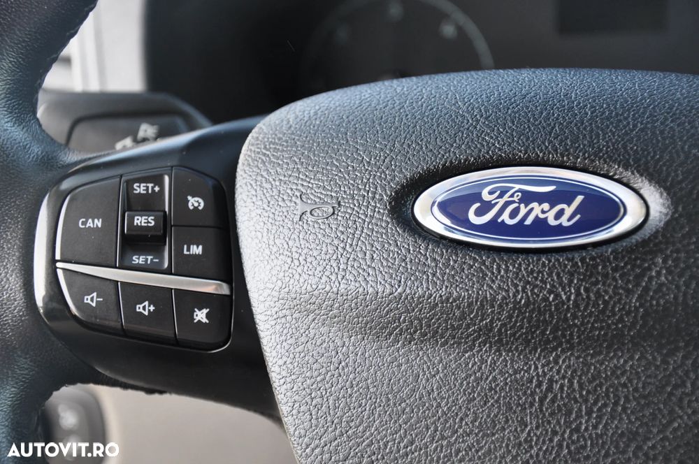 Ford Transit - 22