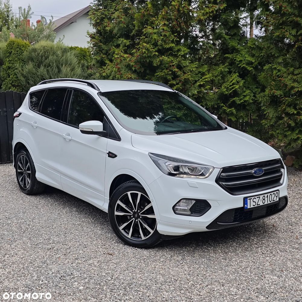 Ford Kuga 1.5 EcoBoost 2x4 ST-Line - 1