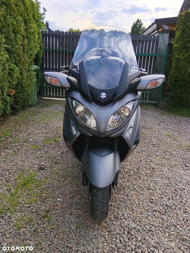 Suzuki Burgman - 11