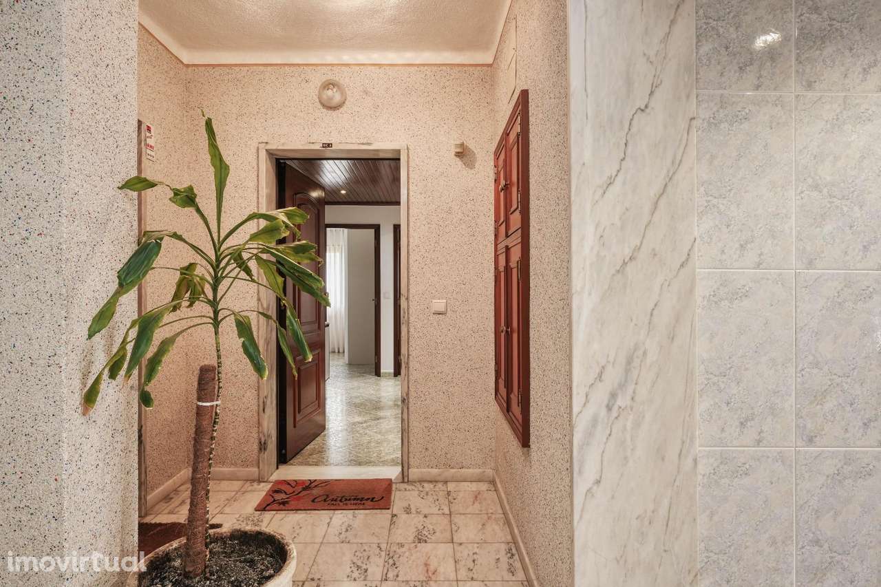 Apartamento T2 R/C - Algueirão - Grande imagem: 2/20