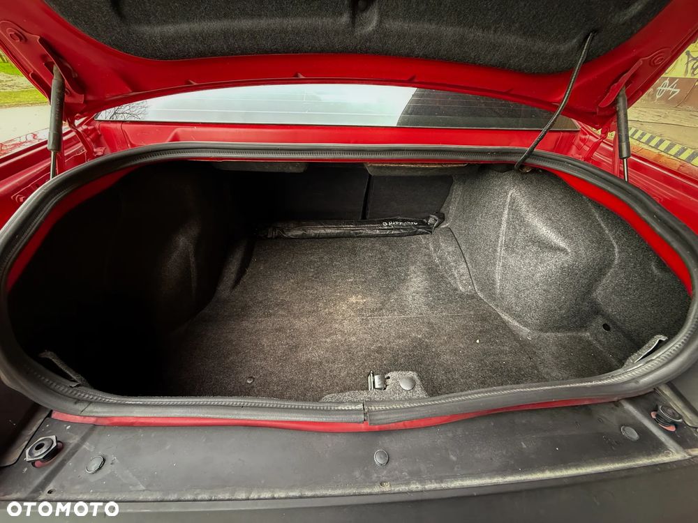 Dodge Challenger - 16