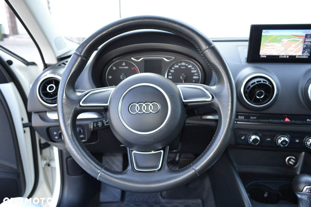 Audi A3 Sportback 2.0 TDI S tronic design - 27