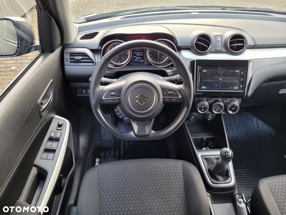 Suzuki Swift 1.2 Premium - 9