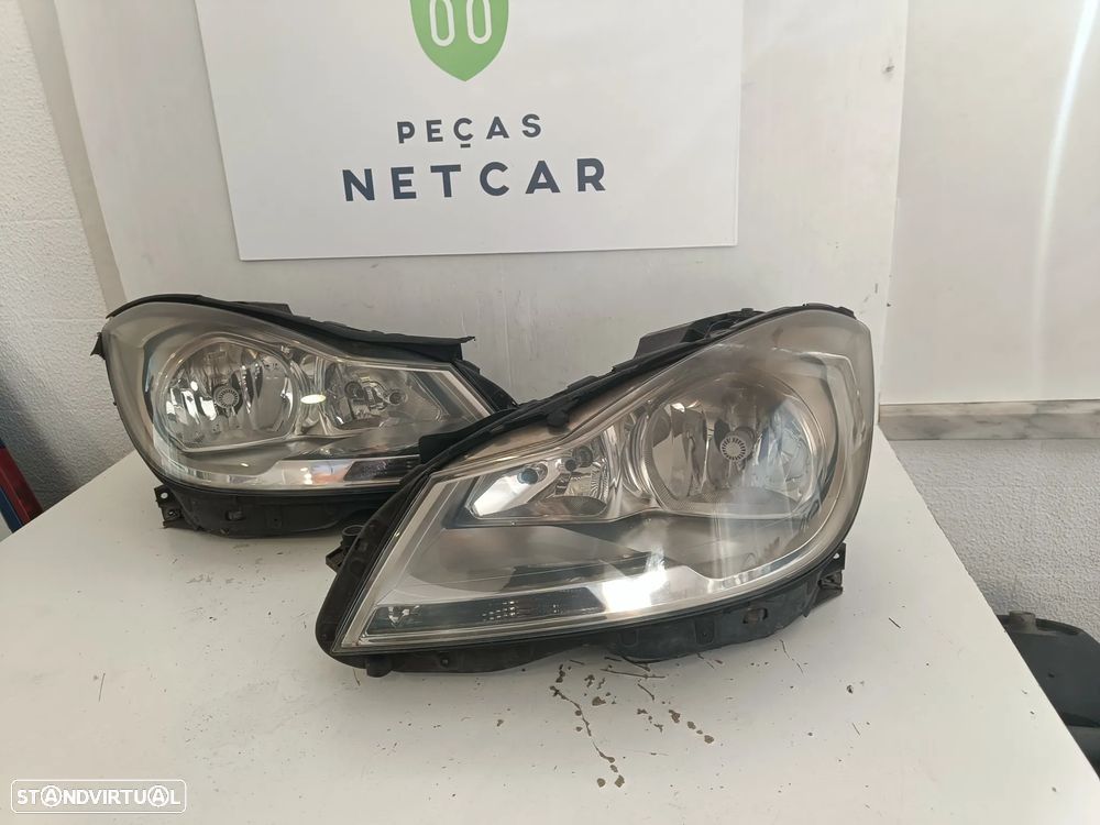 Farol optica Mercedes w204 classe c  2011 - 2