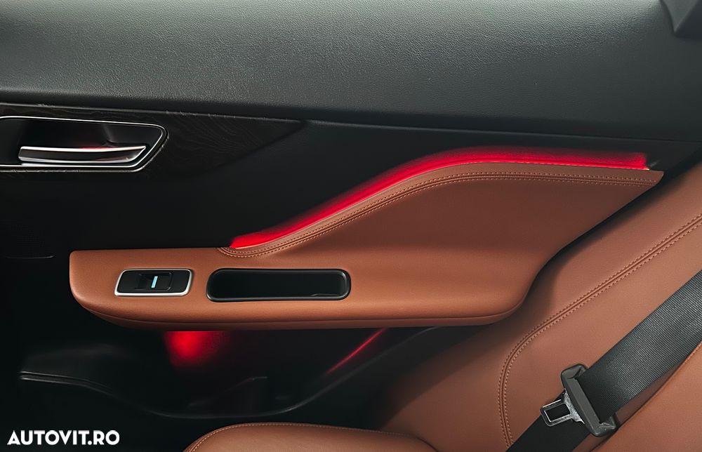 Jaguar F-Pace 30d AWD 300 Sport - 23