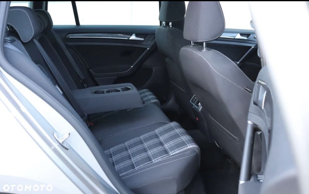 Volkswagen Golf GTD 2.0 TDI SCR DSG - 7