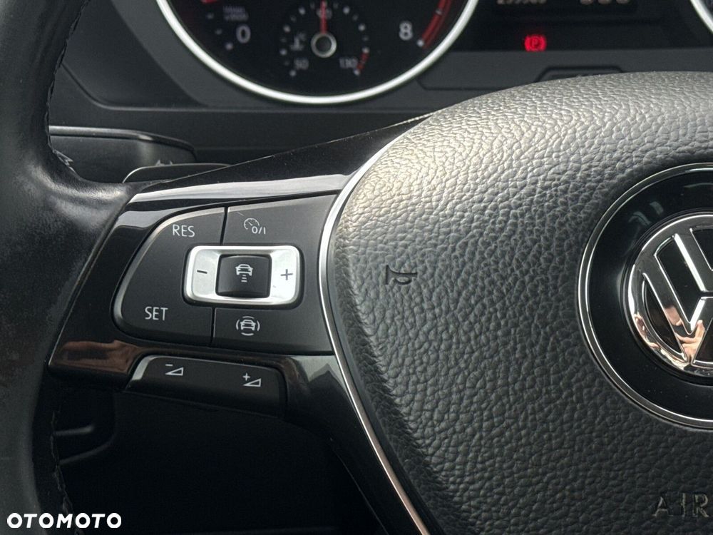 Volkswagen Tiguan - 18