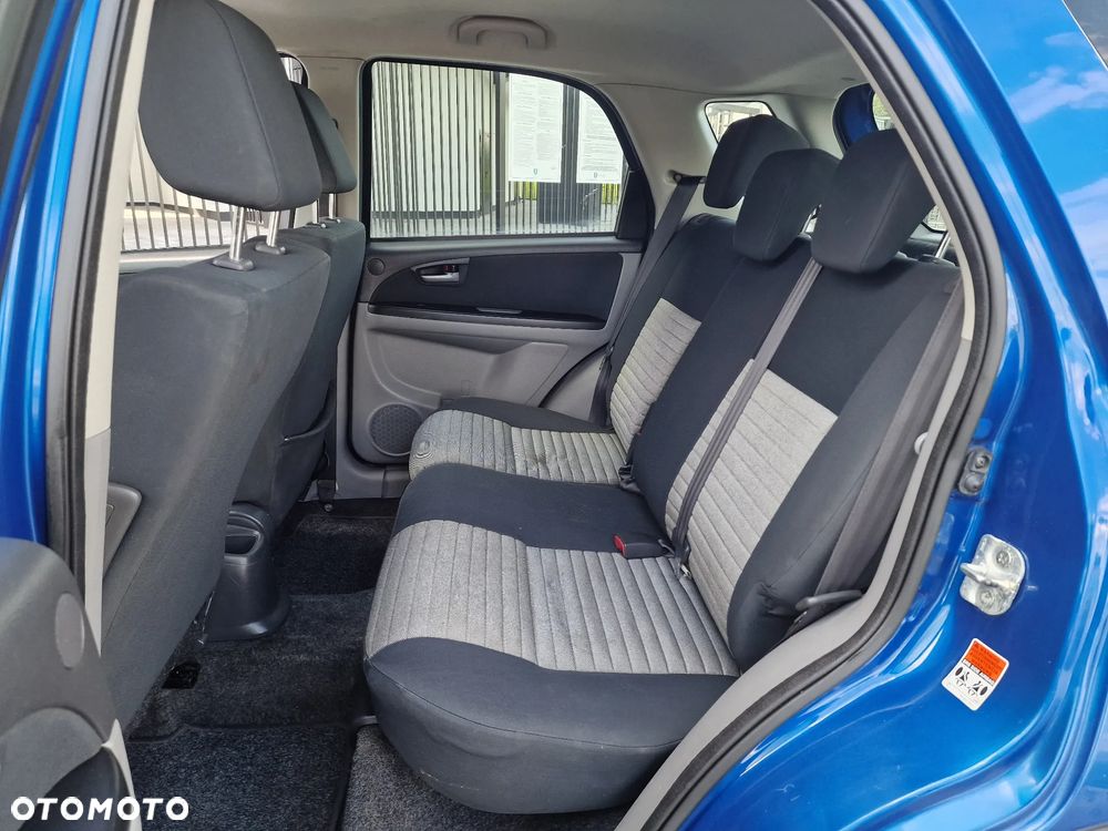 Suzuki SX4 - 5