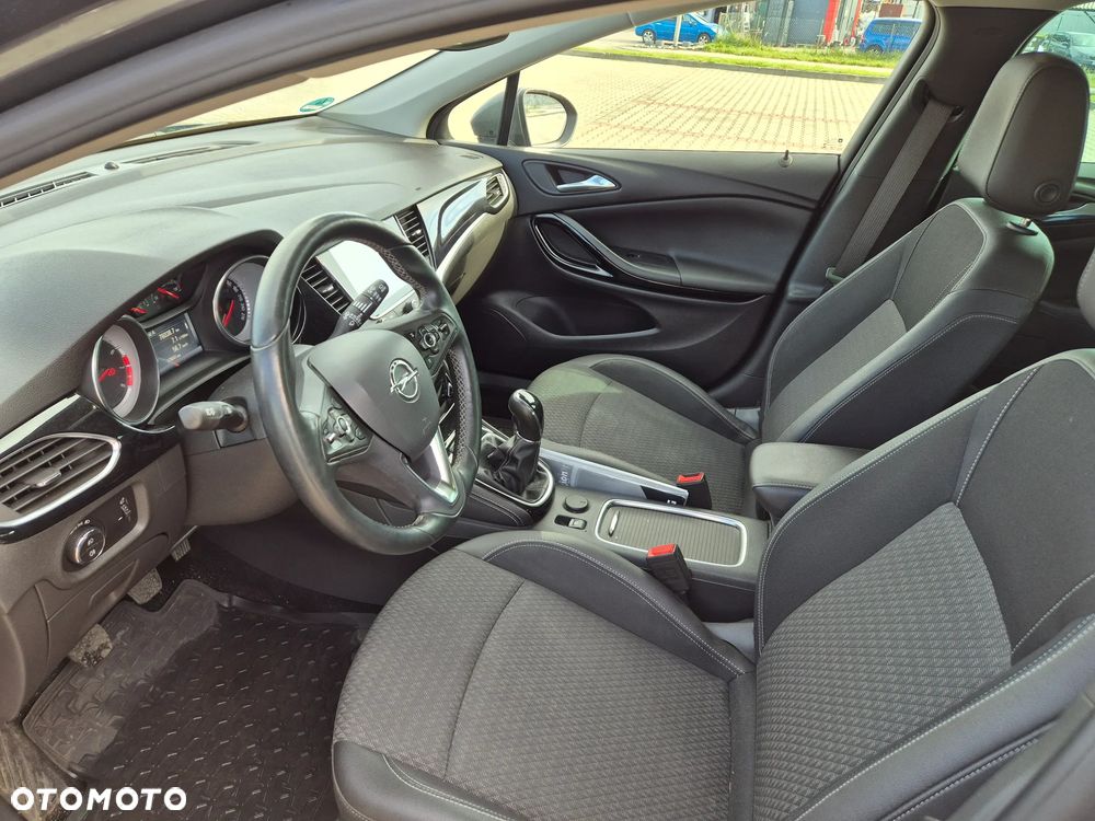 Opel Astra 1.4 T Elite - 17