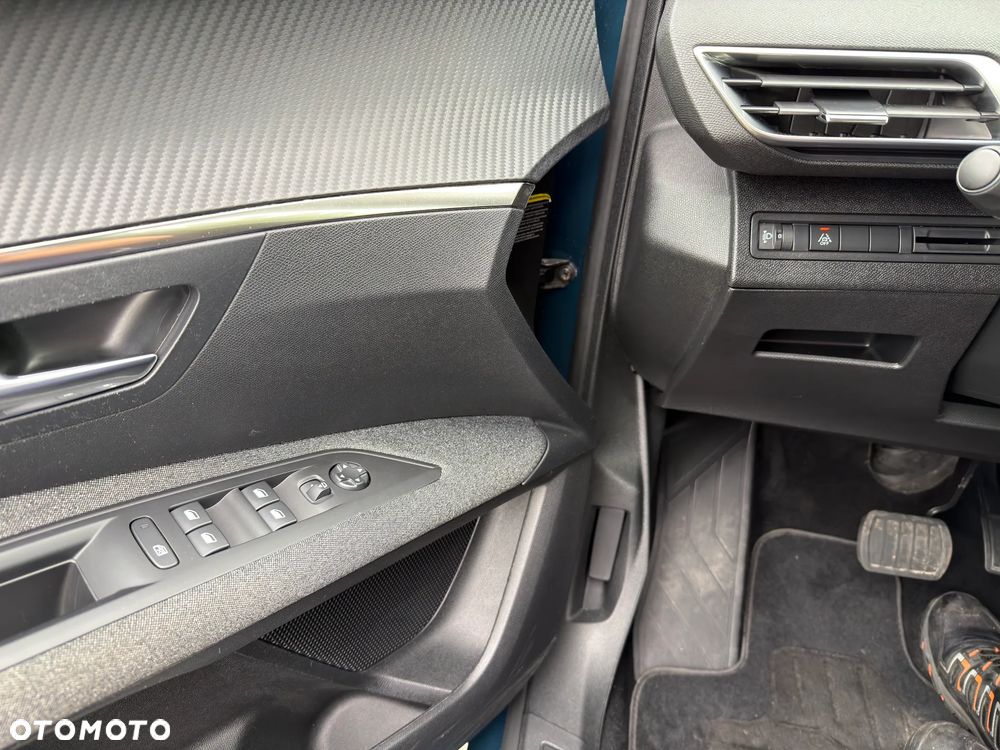 Peugeot 3008 - 17