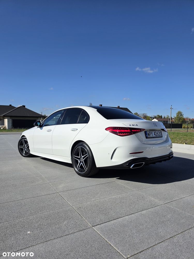 Mercedes-Benz Klasa C 300 mHEV 4-Matic AMG - 11