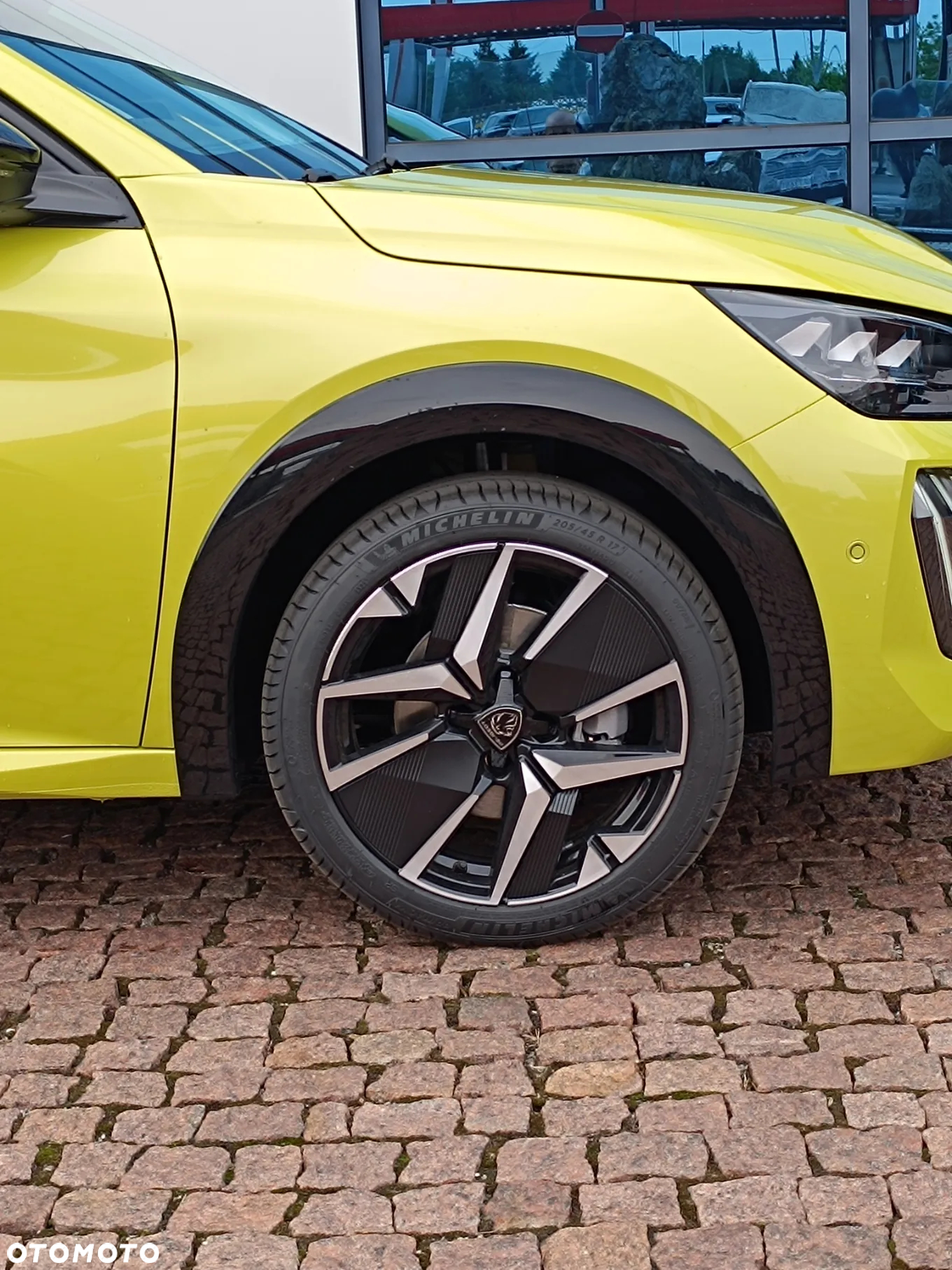 Peugeot 208 1.2 mHEV GT - 4