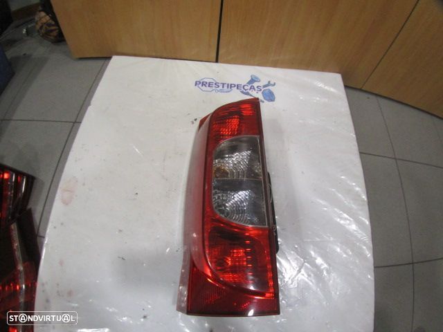 Farol Tras 01353206080 CITROEN NEMO 2009 1.4HDI 68CV 2P PRETO ESQ FARBA - 1