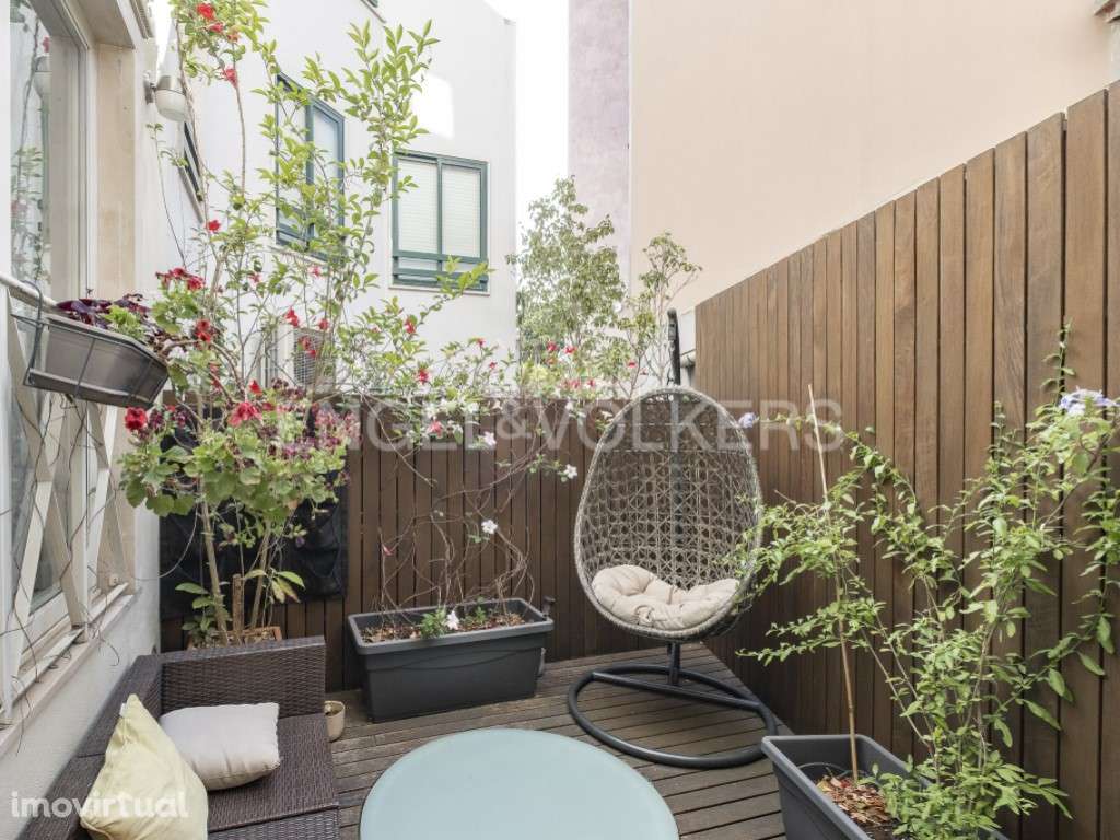 Moradia geminada T3+1 nas Avenidas Novas - Grande imagem: 3/28