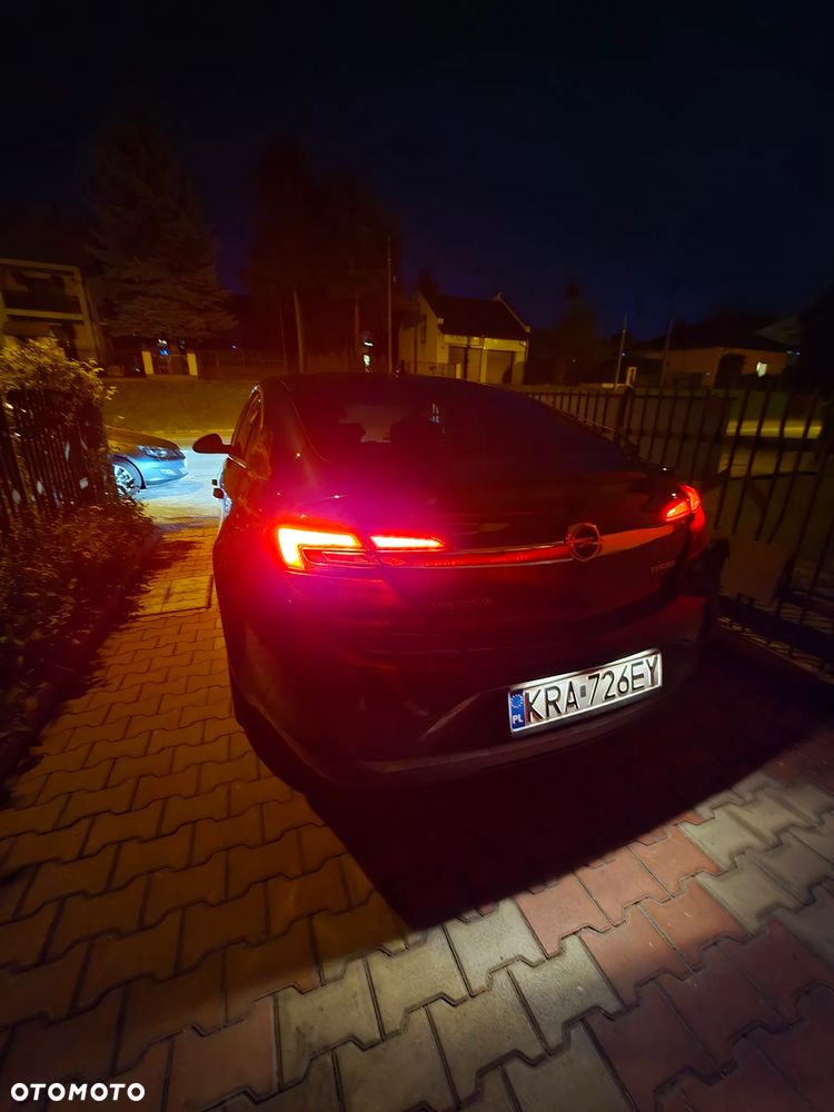 Opel Insignia 1.6 T Cosmo S&S - 12