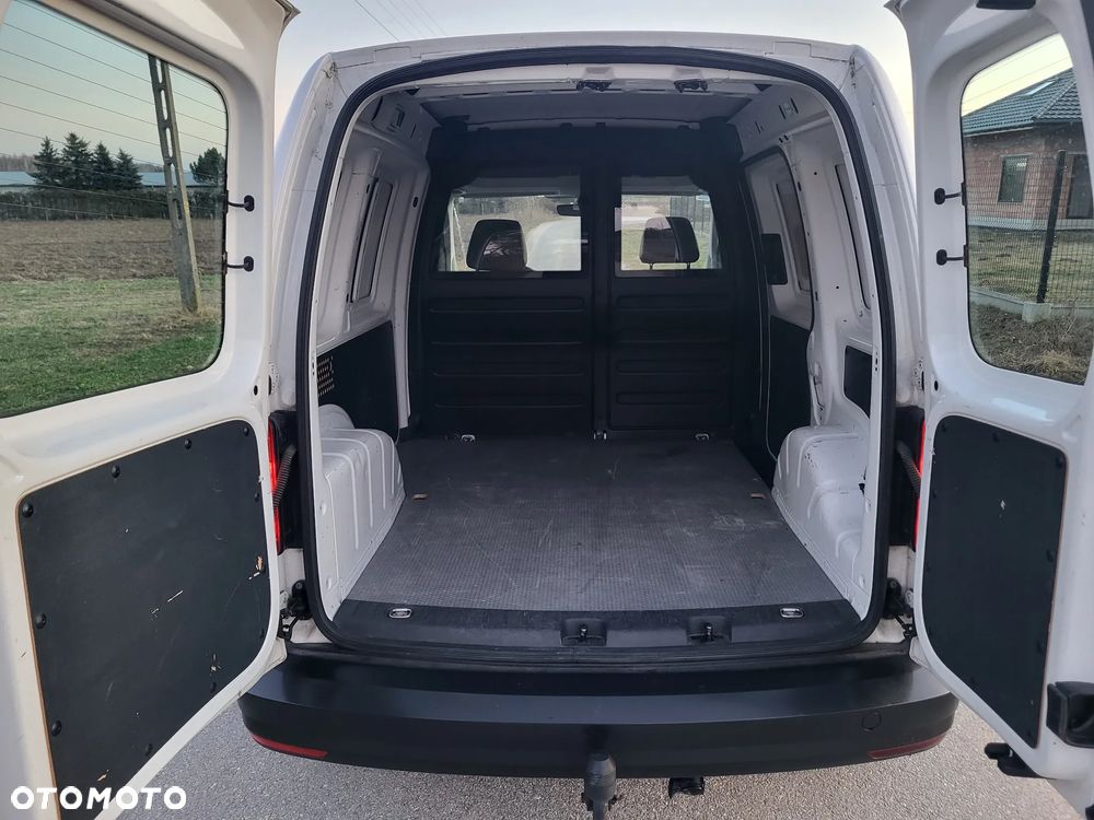 Volkswagen Caddy - 10