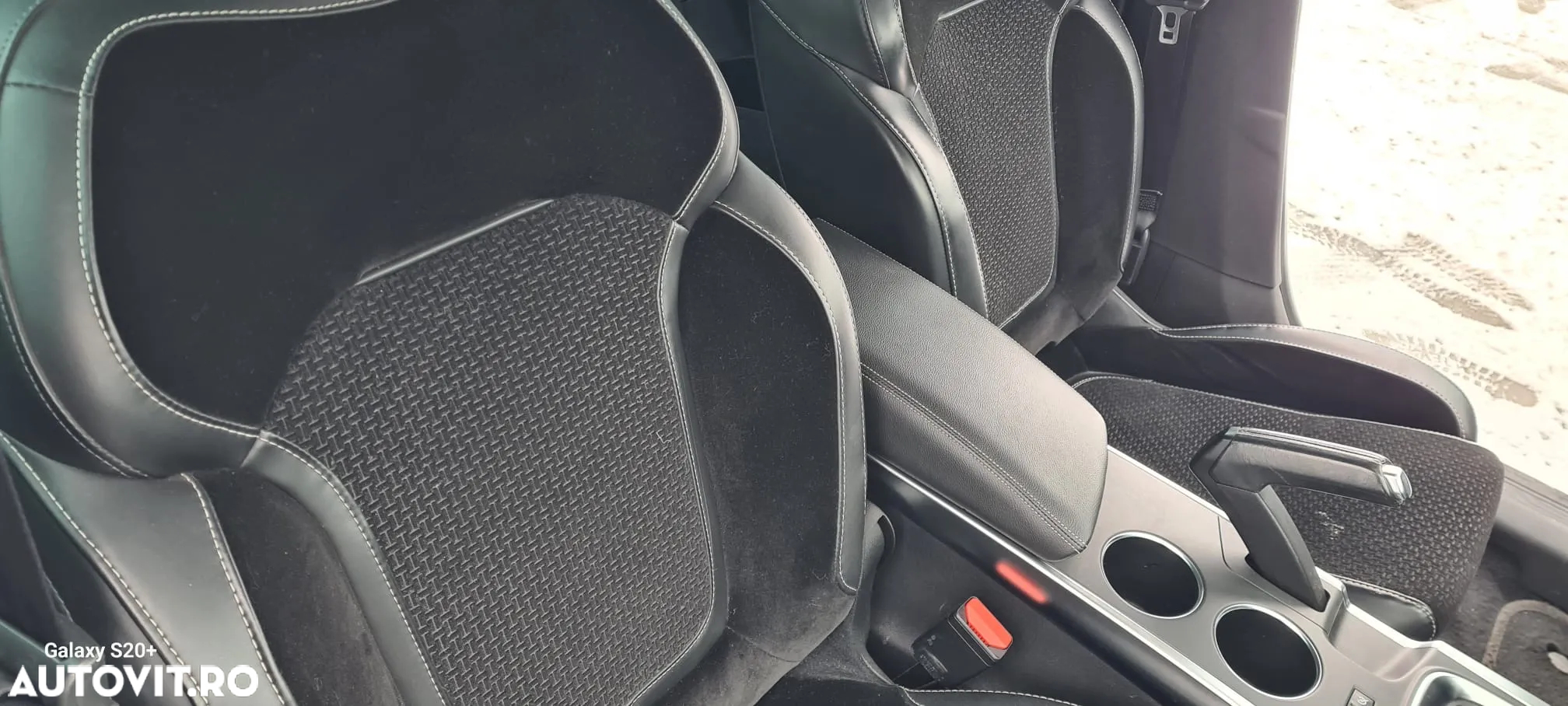 Renault Megane ENERGY dCi 110 EDC INTENS - 17
