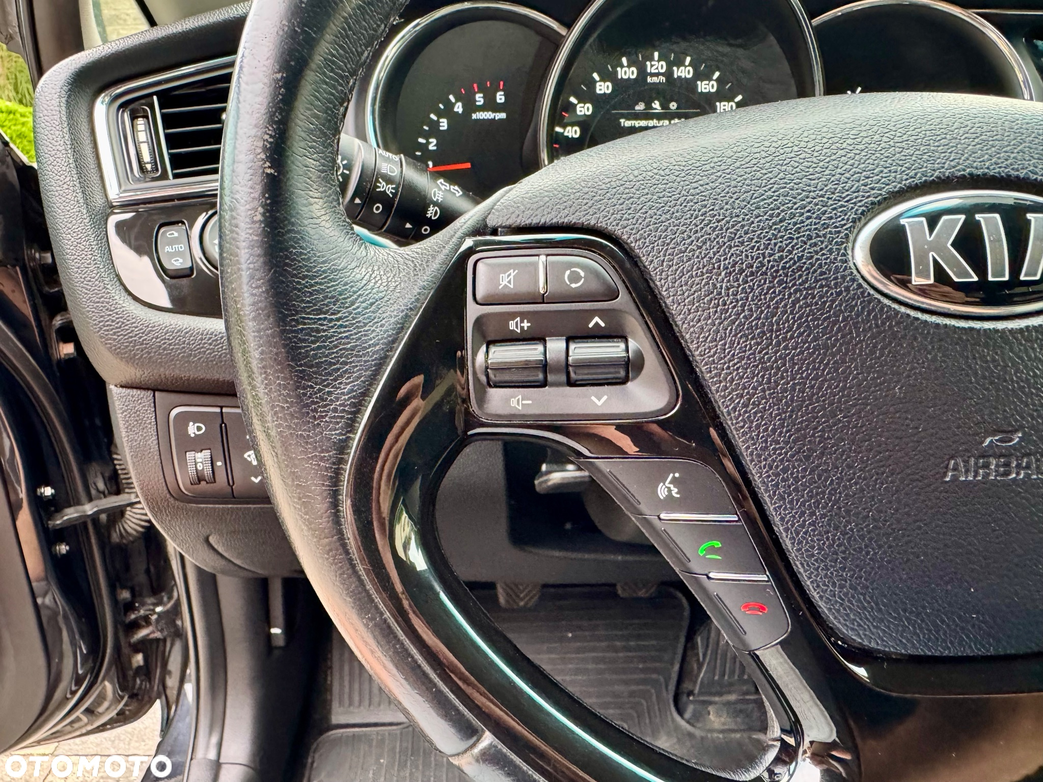 Kia Ceed 1.6 CRDi 136 ISG SW Edition 7 - 16
