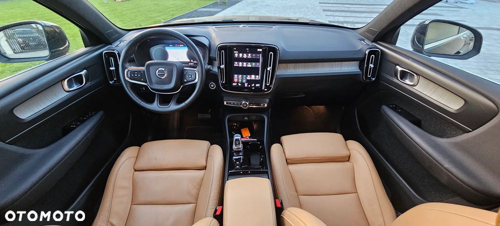 Volvo XC 40 B4 B AWD DKG Inscription - 25