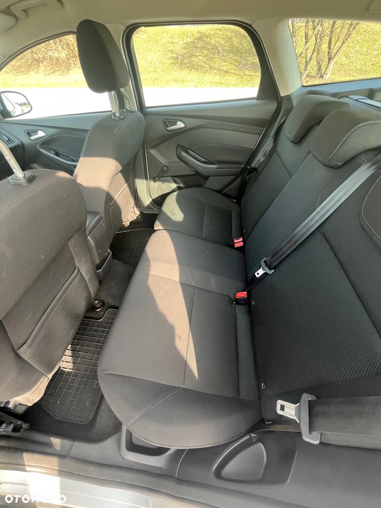 Ford Focus 1.6 TDCi DPF Trend - 9