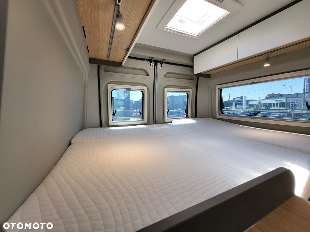 LMC INNOVAN 600 Fiat Ducato "Heck Edition" - 29
