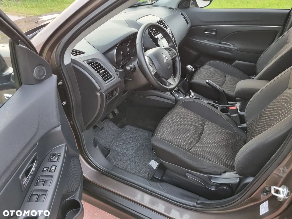 Mitsubishi ASX - 14