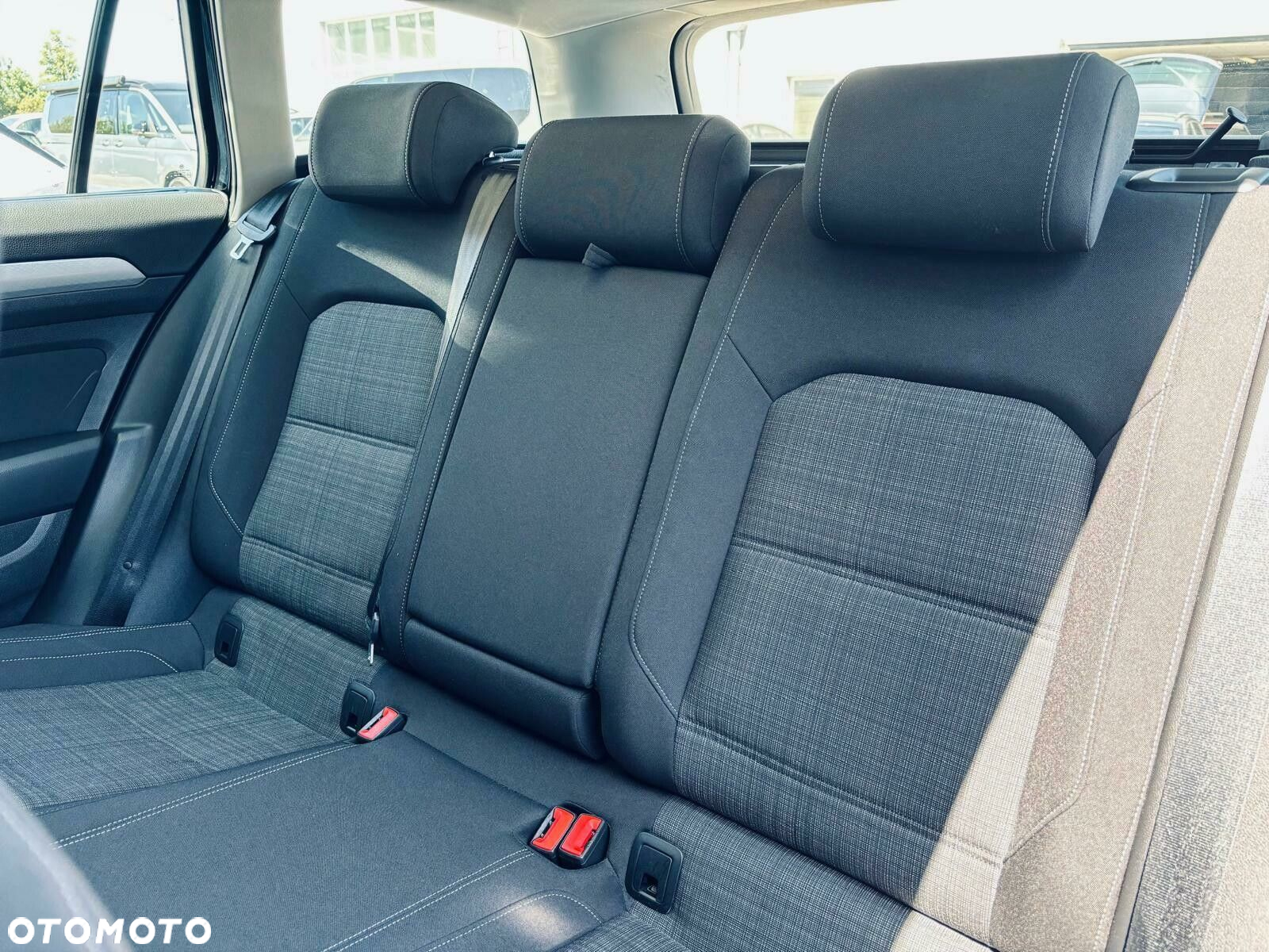 Volkswagen Passat 2.0 TDI EVO Business DSG - 15