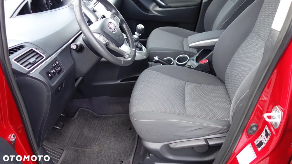 Toyota Verso 2.0 D-4D Premium 7os - 14