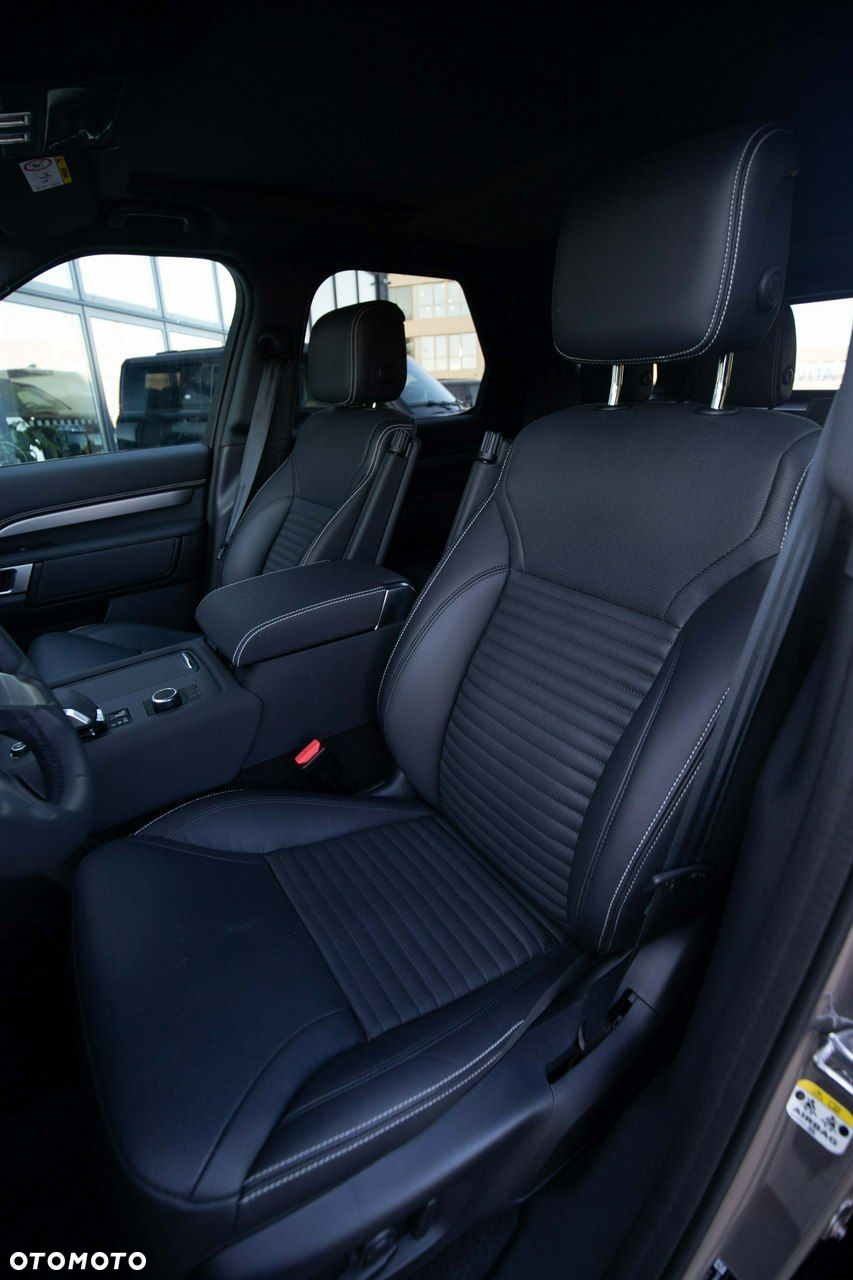 Land Rover Discovery - 16