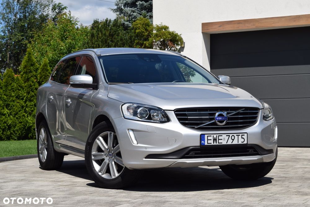 Volvo XC 60 D4 Geartronic Momentum Pro - 3