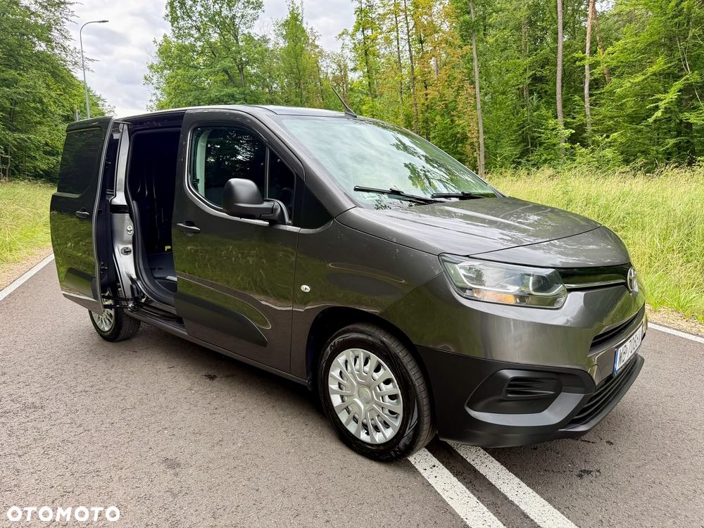 Toyota Proace City - 37