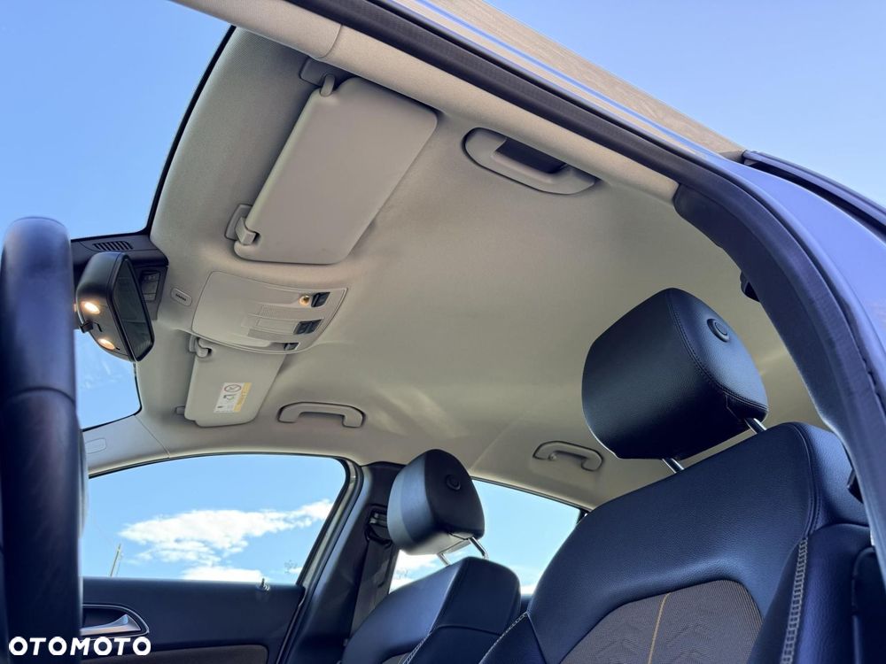 Mercedes-Benz GLA 220 4-Matic - 35