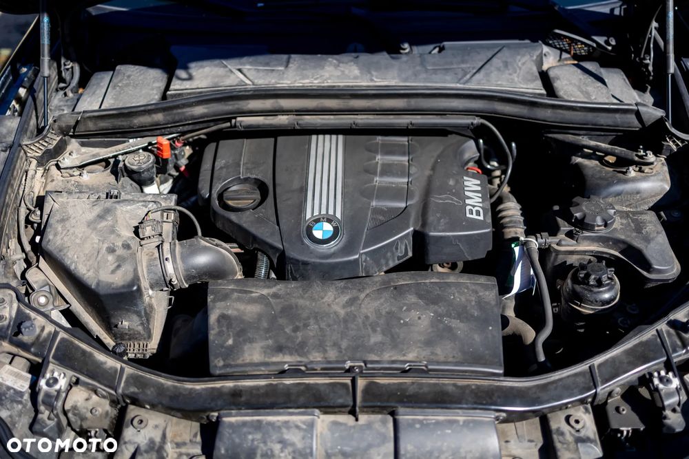 BMW X1 xDrive18d - 33