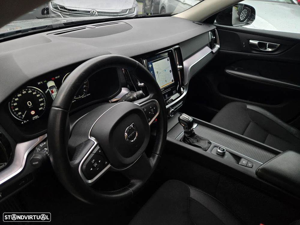 Volvo V60 2.0 D3 Momentum Plus Geartronic - 12