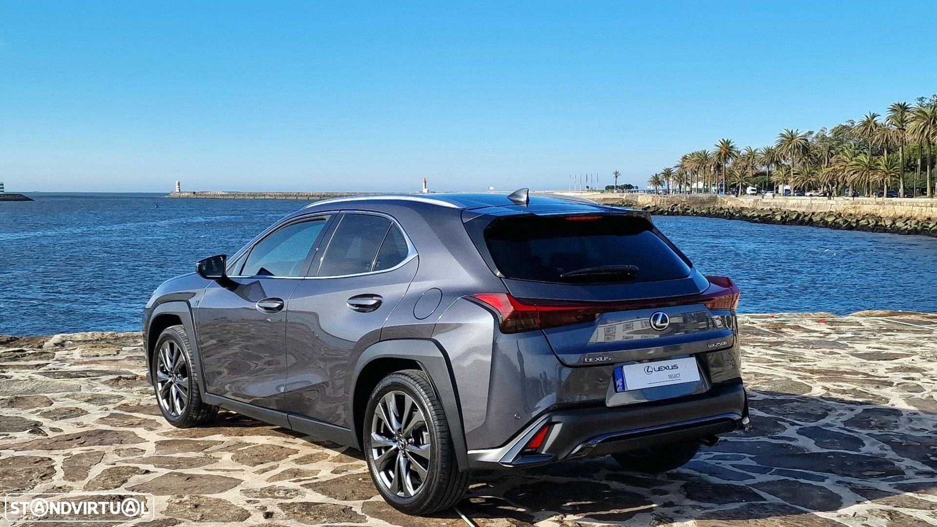Lexus UX 250h Sport (Ecrã 12.3) - 5