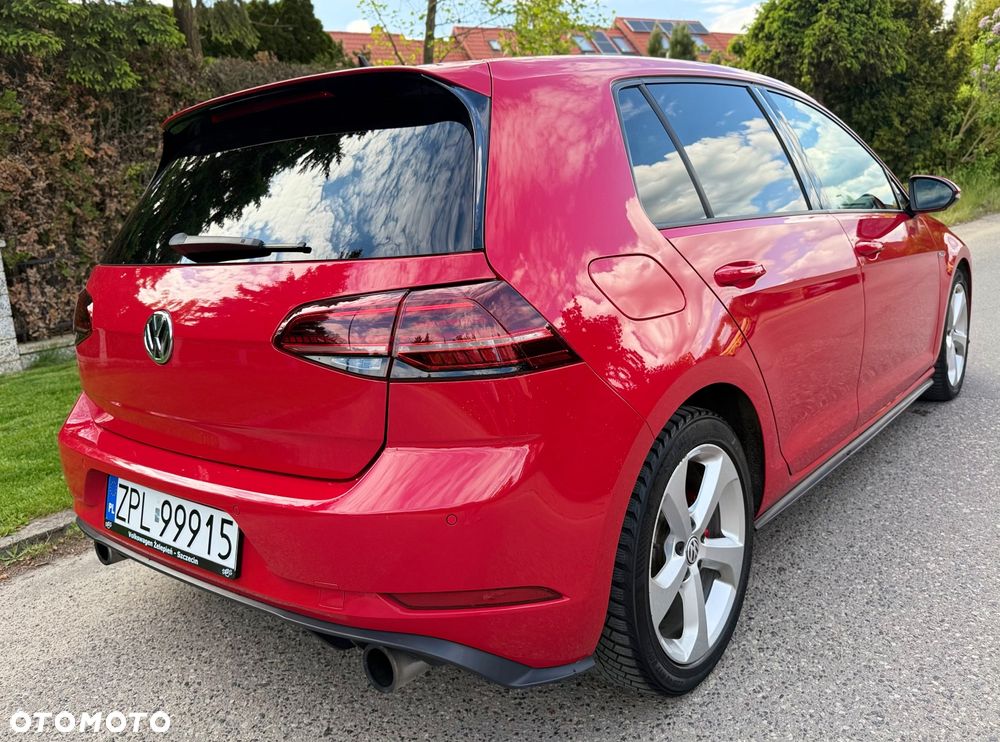 Volkswagen Golf GTI (BlueMotion Technology) DSG - 30